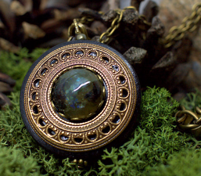 Amulet of Natural Armor +2